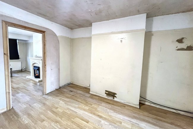 42 Greenwood Road, Mitcham, Surrey CR4 1PE 10