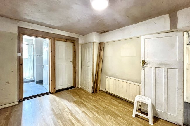 42 Greenwood Road, Mitcham, Surrey CR4 1PE 10