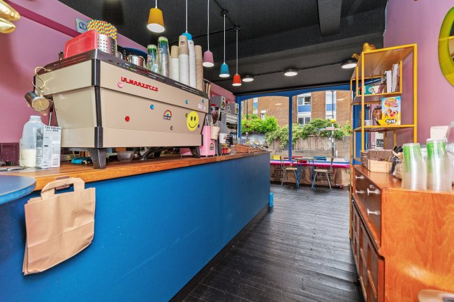 371 & 371a Roman Road, London, E3 5QR 6