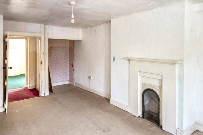 43 Church Street, Maiden Bradley, Warminster, Wiltshire BA12 7HW 7