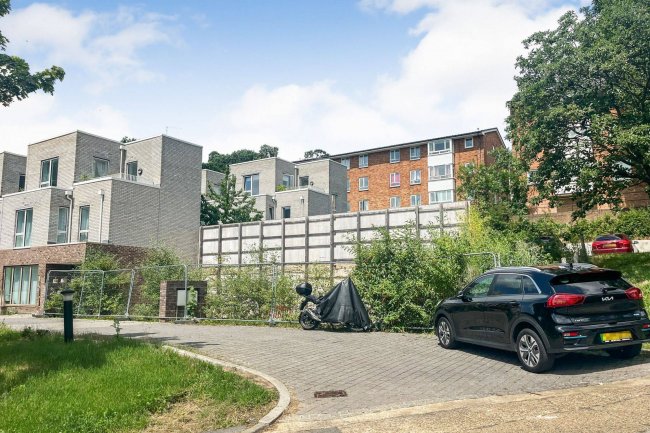 Land to the south of 73 -131 Marston Way, Upper Norwood, London SE19 3JB 6