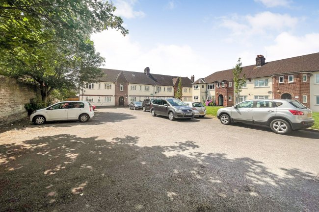 Land South Of 25-39 Drovers Road South Croydon CR2 6PR 7