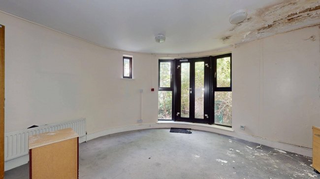 53 Marlborough Road, Archway, London, N19 4NA 3