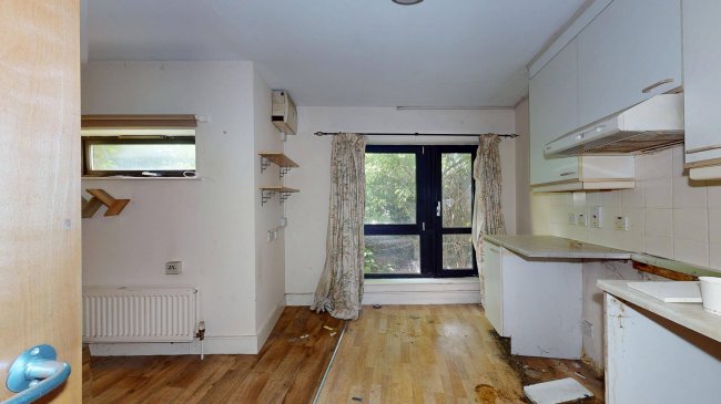 53 Marlborough Road, Archway, London, N19 4NA 3