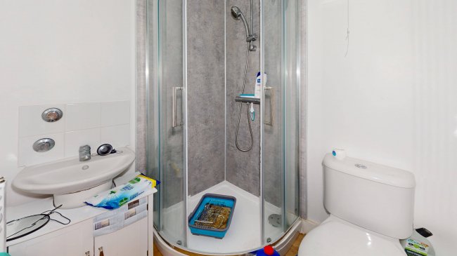 53 Marlborough Road, Archway, London, N19 4NA 3