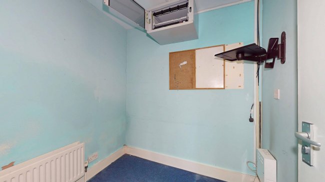 53 Marlborough Road, Archway, London, N19 4NA 3