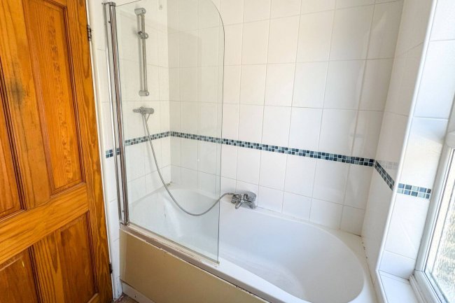 52a Alexandra Road, Sheerness, Kent, ME12 2AS 2