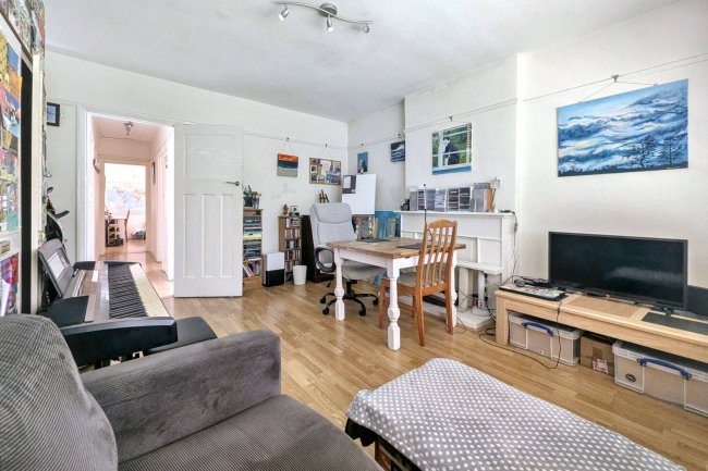 12a Cintra Court, Patterson Road, London SE19 2LB 6