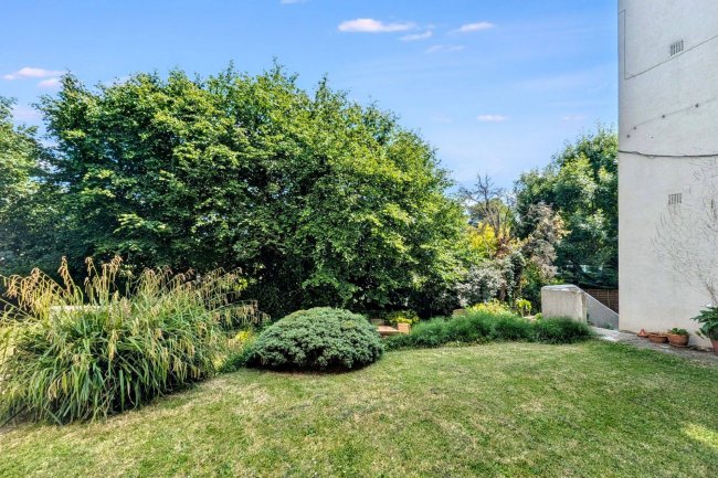 12a Cintra Court, Patterson Road, London SE19 2LB 6