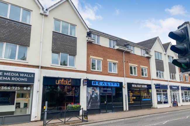 165-167 Fleet Road, Fleet GU51 3PD 9