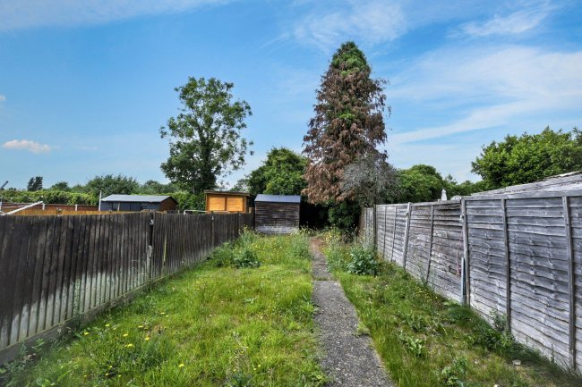 58 Carmichael Road, South Norwood, London SE25 5LX 4