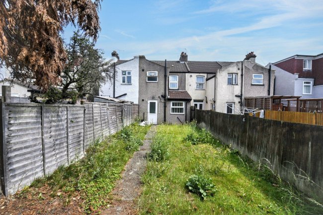 58 Carmichael Road, South Norwood, London SE25 5LX 4