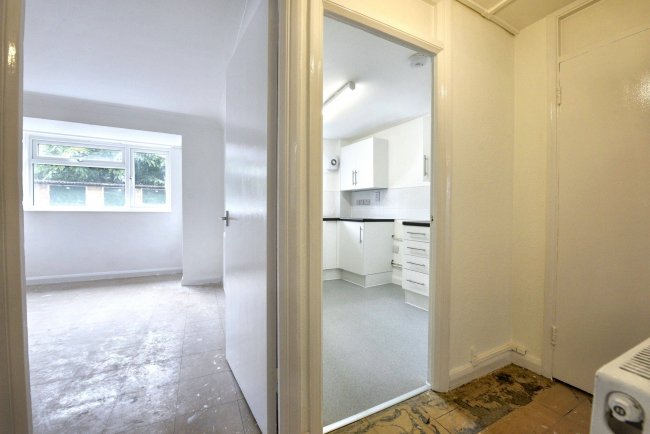 Flat 2, Lazlo House, 55 Shenley Road, Camberwell, London SE5 8LX 4