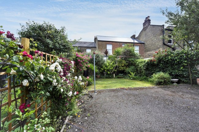 Flat 2, Lazlo House, 55 Shenley Road, Camberwell, London SE5 8LX 4