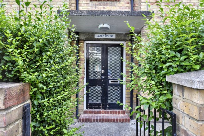 Flat 2, Lazlo House, 55 Shenley Road, Camberwell, London SE5 8LX 4