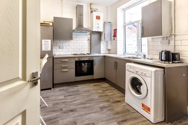 52/54 County Street, Oldham, Manchester, OL8 3RN 6