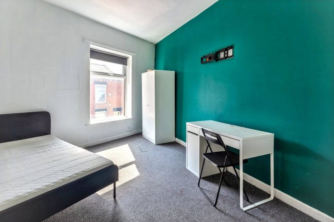 52/54 County Street, Oldham, Manchester, OL8 3RN 6