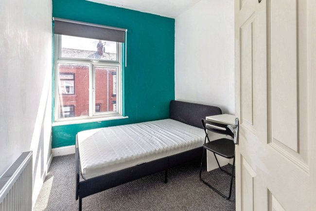 52/54 County Street, Oldham, Manchester, OL8 3RN 6