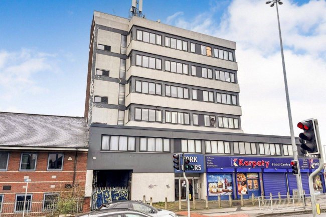 Flat 31 York Towers, 383 York Road, Leeds, West Yorkshire, LS9 6FB 10