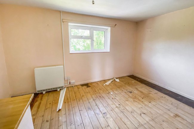 4 Hatfields, Marden, Devizes, Wiltshire, SN10 3RL 9
