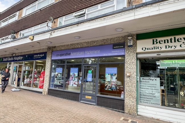 21 Park Parade Central, Hazlemere, HP15 7AA 5