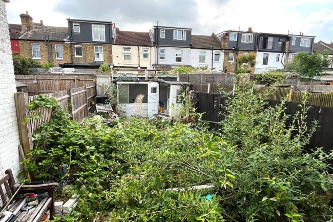 42 Ascot Road, Tooting, London SW17 9JJ 4