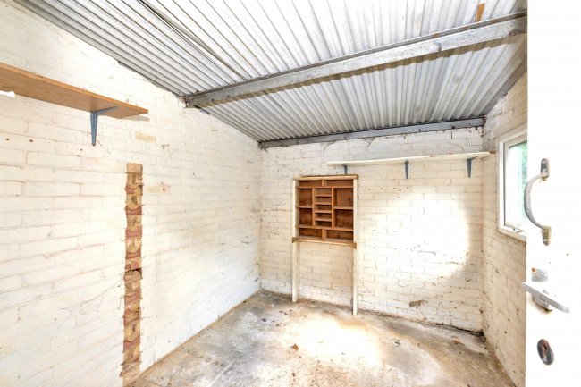 52 High Street, Henlow, SG16 6AA 1