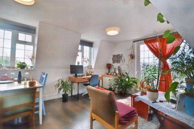 Flat 1 - Flat 3, 2A Wendover Road, London, NW10 4RT 9