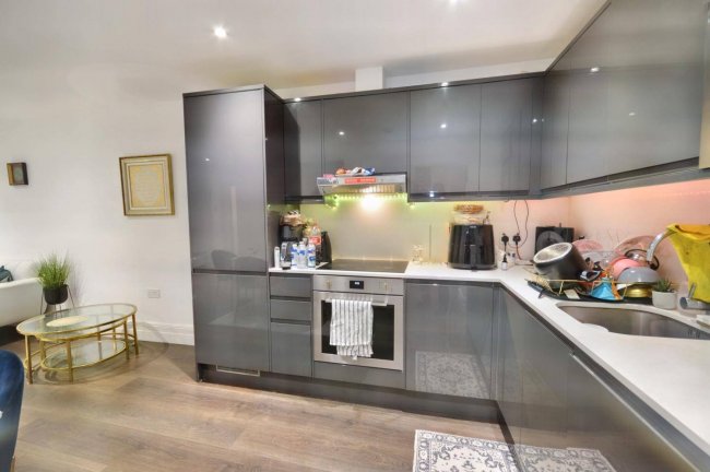 Flat 1 - Flat 3, 2A Wendover Road, London, NW10 4RT 9
