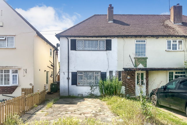 82 Grange Road, Chessington, KT9 1EY 1