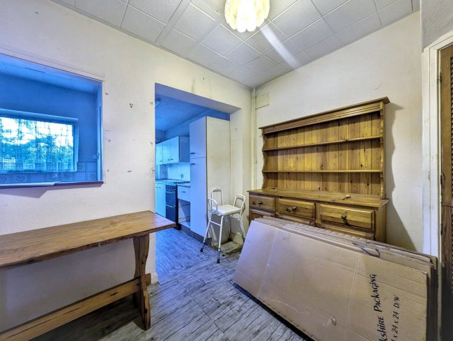 82 Grange Road, Chessington, KT9 1EY 1