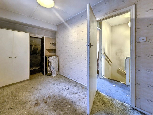 82 Grange Road, Chessington, KT9 1EY 1