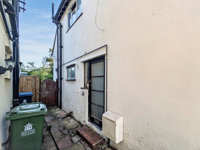 82 Grange Road, Chessington, KT9 1EY 1