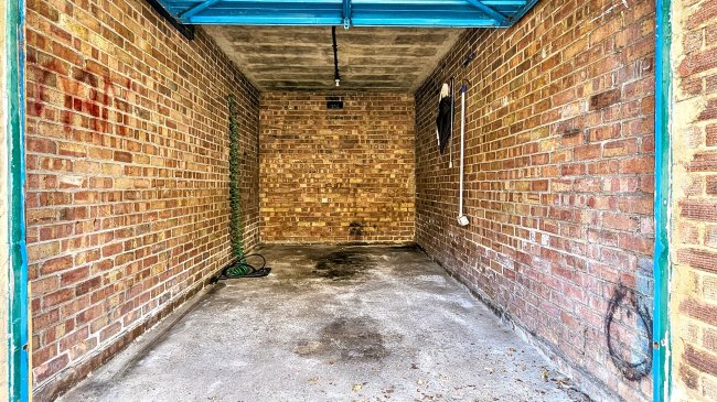 Flat 17, Hanger Court, Hanger Green, Ealing, London, W5 3ER 1