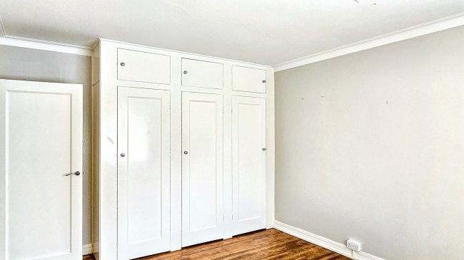 Flat 17, Hanger Court, Hanger Green, Ealing, London, W5 3ER 1