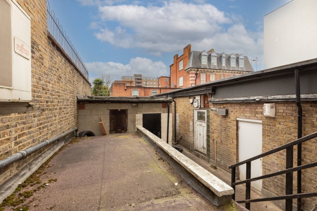 296 Walworth Road, London, SE17 2TE 3