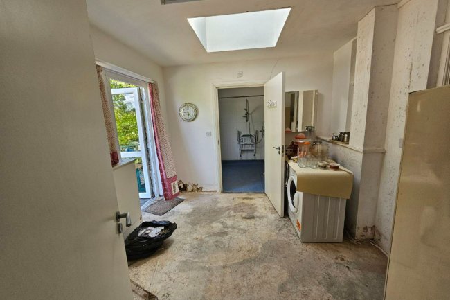 30 Pasture Road, Wembley, HA0 3JL 5