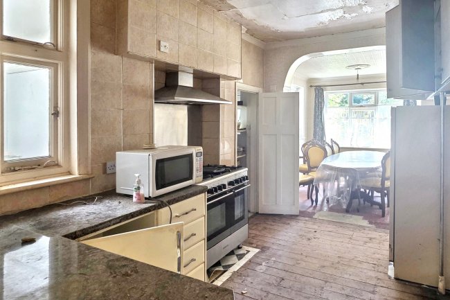 30 Pasture Road, Wembley, HA0 3JL 5