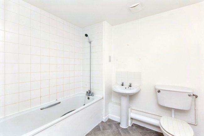 Flat 33, Elizabeth Jennings Way, Oxford, Oxfordshire, OX2 7EJ 4