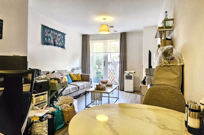 47 Suffield Lodge, Suffield Hill, High Wycombe, Buckinghamshire, HP11 2FR 4