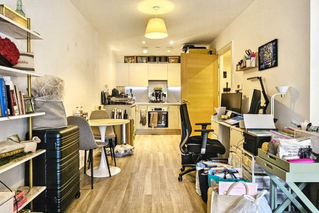 47 Suffield Lodge, Suffield Hill, High Wycombe, Buckinghamshire, HP11 2FR 4