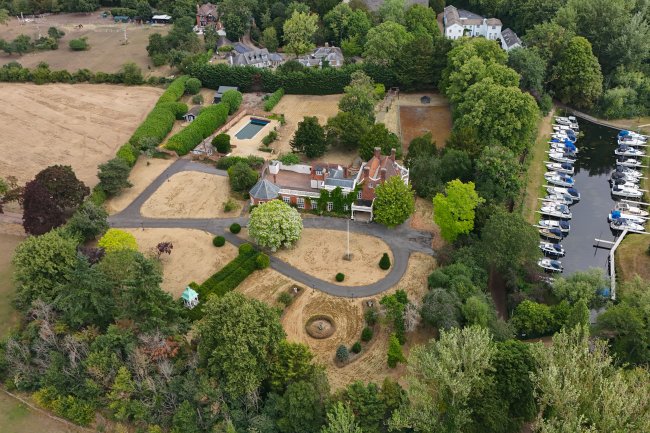 The Priory, Church Road, Old Windsor, Berkshire, SL4 2JW 5