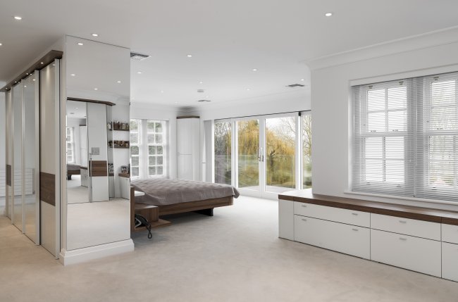 Sonning Court, Sonning-on-Thames, Berkshire, RG4 6UR 7