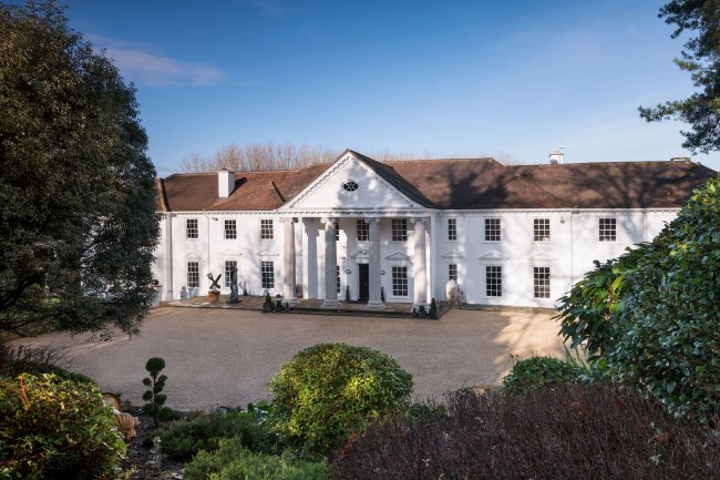 Sonning Court, Sonning-on-Thames, Berkshire, RG4 6UR 7