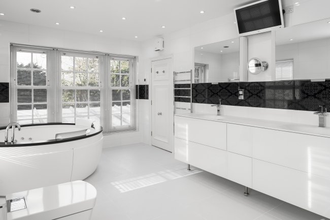 Sonning Court, Sonning-on-Thames, Berkshire, RG4 6UR 7