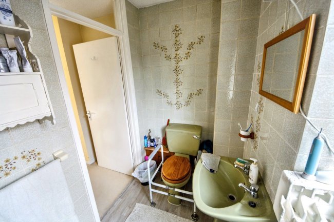 63 Pettitts Lane, Dry Drayton, Cambridge CB23 8BT 2