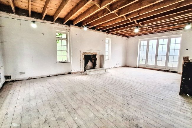 Mendota, Stonehouse Lane, Cookham, SL6 9TP 10