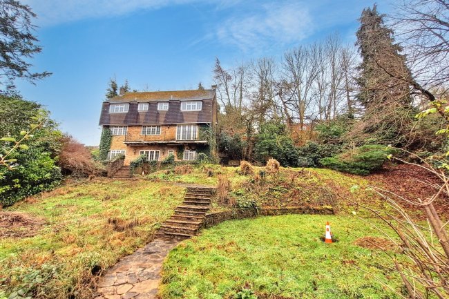 Mendota, Stonehouse Lane, Cookham, SL6 9TP 10