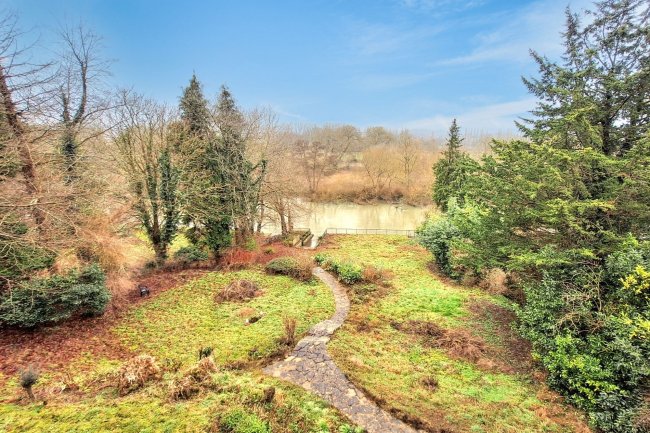 Mendota, Stonehouse Lane, Cookham, SL6 9TP 10