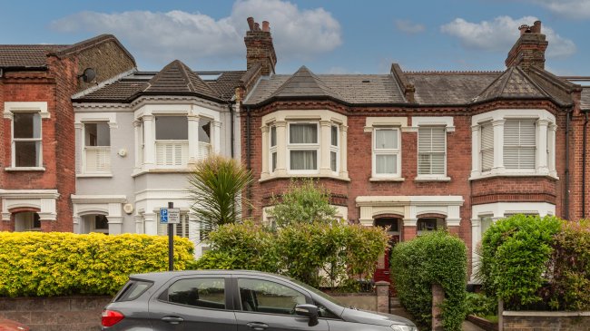 Flat B, 83 Cavendish Road, Clapham, London, SW12 0BN 1